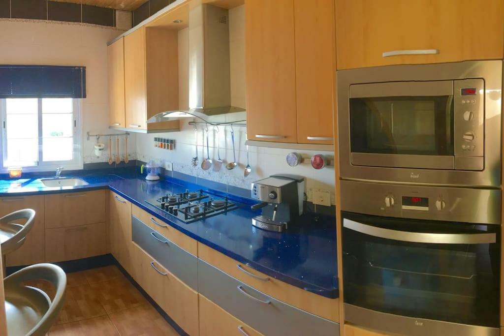 Villa Blanca Tenerife - Private Rooms - Terrace And Bbq, 5 Minutes From The Beach And Airport San Isidro  Exteriör bild